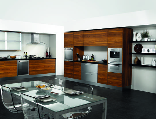Hotpoint Built-In Kitchen Appliances Hotpoint Built-In Kitchen Appliances