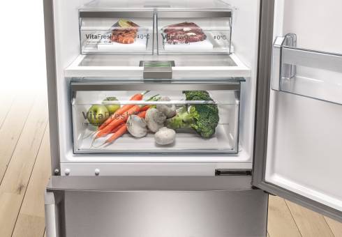 Bosch Built-in Fridge Freezers at Dalzells