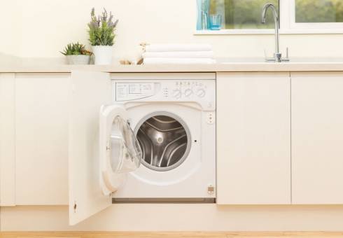 Indesit Built-in Washing Machines at Dalzells