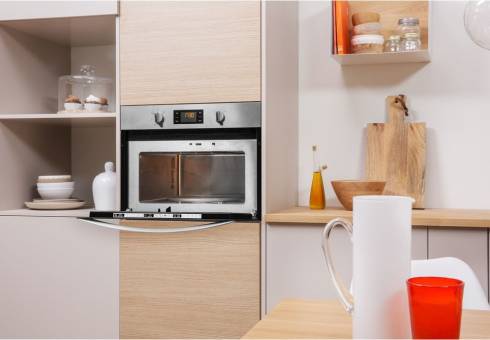 Indesit Microwaves at Dalzells