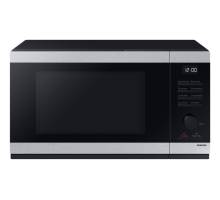 Front view of Samsung MS32DG4504ATE3 solo microwave in black