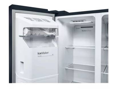 Bosch American fridge freezer interior storage