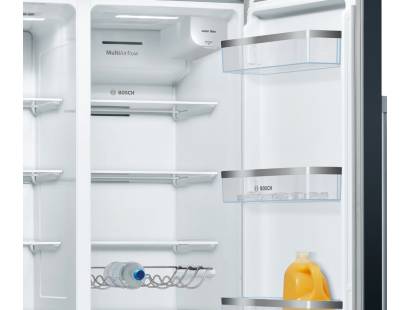 Bosch Total No Frost American fridge freezer with XXL capacity