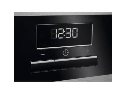 Close up of AEG CCX6530ACM timer