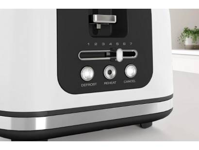 Controls on the Morphy Richards 245704 Signature 4 Slice Toaster