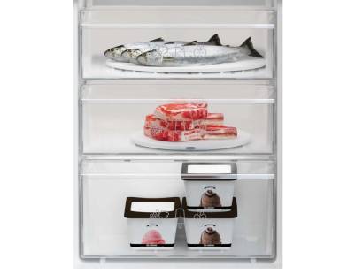 Freezer drawers inside Zenith ZICSD473