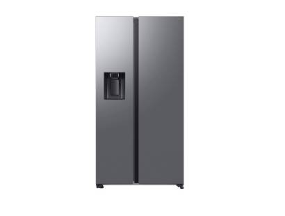 Front view of Samsung RS70F66KCTEU 91cm American fridge freezer in silver finish