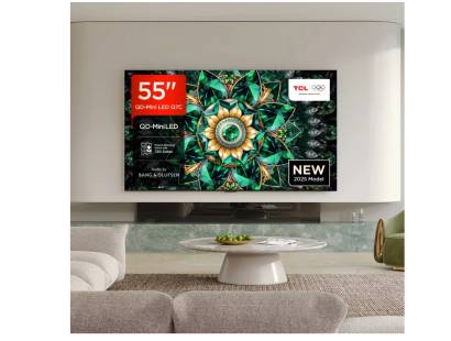 Front view of TCL 55Q7C-UK 55 inch QD-Mini LED Smart TV