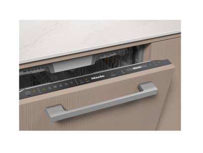 G 7650 SCVi Control panel in black