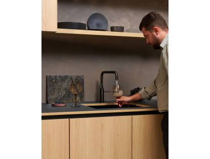 Gunmetal kitchen tap with instant boiling, chilled and sparkling water – Quooker Fusion Square