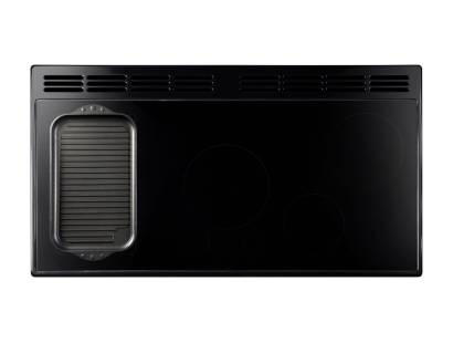 Hob view of the Rangemaster Classic Deluxe 100 induction range cooker 