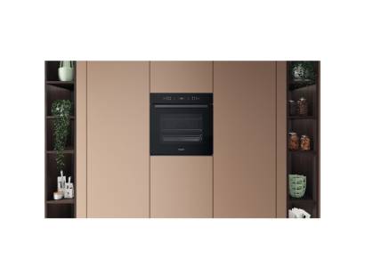 Hotpoint 73 litre electric single oven with touch control