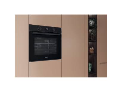 Hotpoint HO455CBUK Built-in Electric Oven