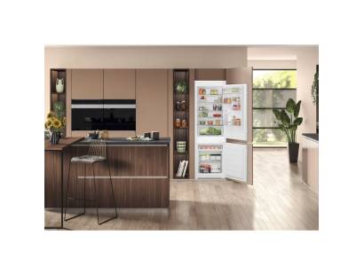 Hotpoint HTC18T112 Built-in Fridge Freezer