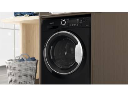 Hotpoint NDB9635BSUK