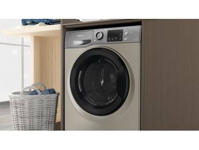 Hotpoint NDB9635GKUK