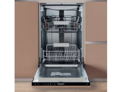 Hotpoint slimline dishwasher 11 place settings with ActiveDry