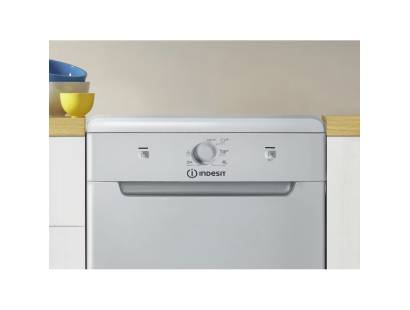 Indesit DF9E1B10SUK Silver Slimline Dishwasher