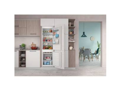 Indesit INC18D011B1 Built-in Fridge Freezer