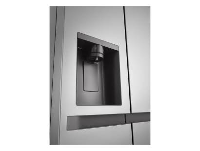 LG 641L fridge freezer with non-plumbed water and ice dispenser