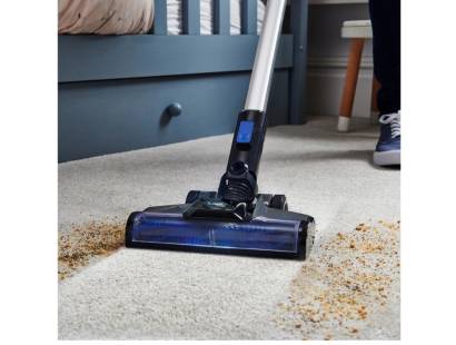 Lightweight VAX cordless vacuum cleaner suitable for home use