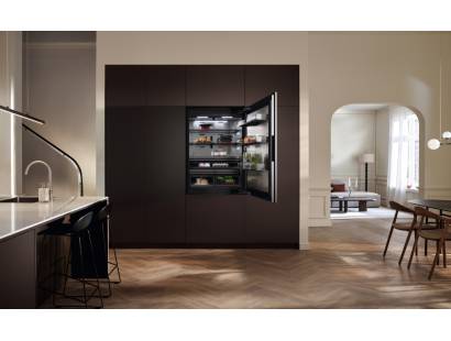 Miele 90cm integrated right hand fridge freezer premium kitchen setup