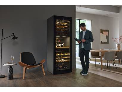 Miele KWT4999F Freestanding Wine Fridge- Obsidian Black Glass