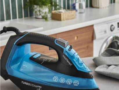 Morphy Richards 303210 Turbosteam 3100w Pro Digital Intellitemp Iron - Blue