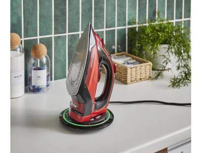 Morphy Richards 303250 EasyCharge Cordless Steam Iron – Red