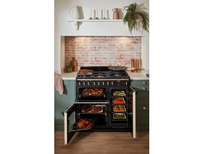Open view of the Rangemaster Classic Deluxe 100cm dual fuel range cooker