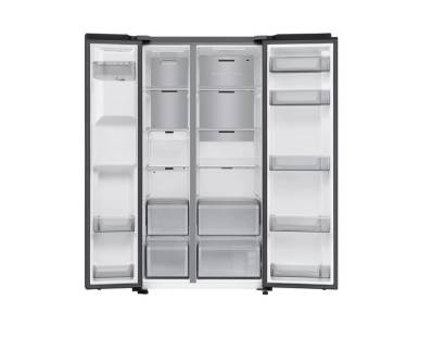 Open view of the Samsung RS70F66KCFEU American Fridge Freezer