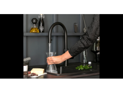 Quooker FTBLK Front Tap in Black – 3-in-1 modern kitchen tap