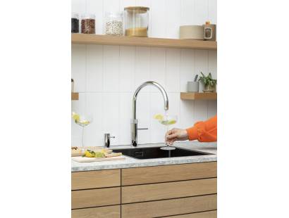 Quooker Fusion Round Tap – Polished Chrome finish with child-safe double push-turn control knob