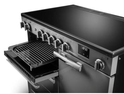 Rangemaster Professional 100 Flexi-Grill with four shelf positions and full or half-width grilling