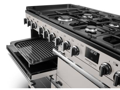 Rangemaster Professional Deluxe 110 Flexi-Grill with telescopic runners and full or half-width grilling