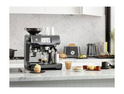 Sage Oracle Touch touchscreen displaying custom coffee options