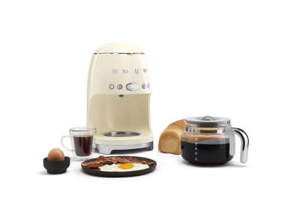 Smeg DCF02CRUK  50s Style Filter Coffee Machine