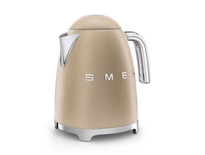 Smeg KLF03CHMUK 50s Style Kettle