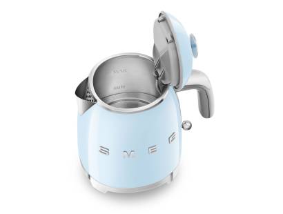 Smeg KLF05PBUK Pastel Blue Kettle