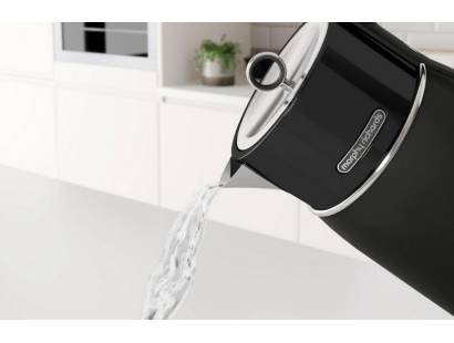 The Morphy Richards 100744 Signature Matt Jug Kettle being poured