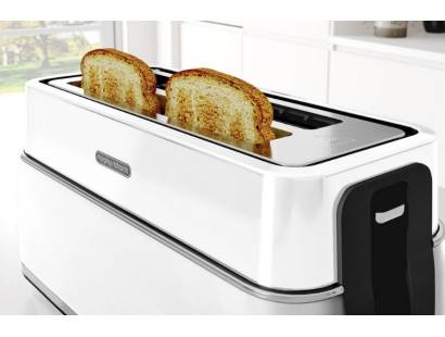 Toast popping up on the Morphy Richards Signature 4 Slice Toaster