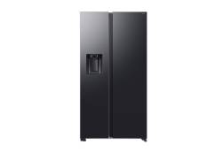 Front view of Samsung RS70F64KEFEU 91cm American fridge freezer in black finish