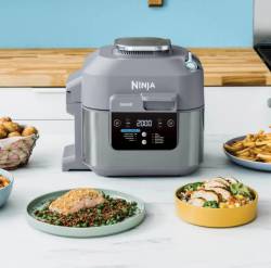 Front view of the Ninja ON400UK Speedi 10-in-1 Rapid Cooker & Air Fryer in Grey